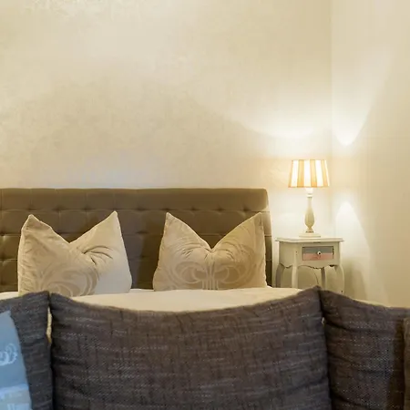 Apartmenthaus Im Stieg 奎德林堡